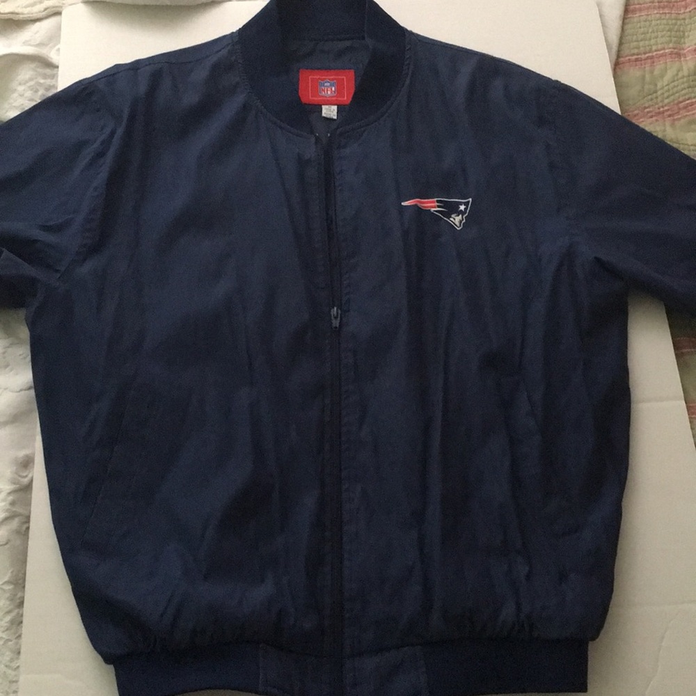Men’s NFL NE Patriots jacket nice!